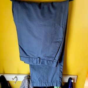 Izod American Chino Straight Fit pants